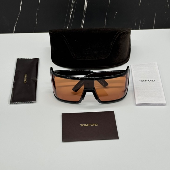 NEW TOM FORD TF1118 01E UNISEX SUNGLASSES TOM FORD PARKER FT1118/S - Picture 12 of 12